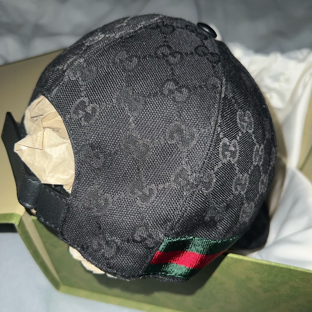 Black Gucci baseball/dad hat - Picture 5 of 8